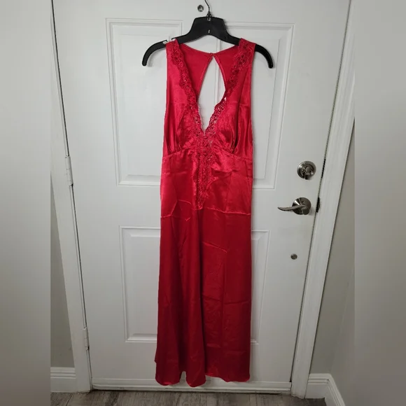 Victorias Secret Maxi Silky Slip Dress/Negligee/Lingerie Red Size Small